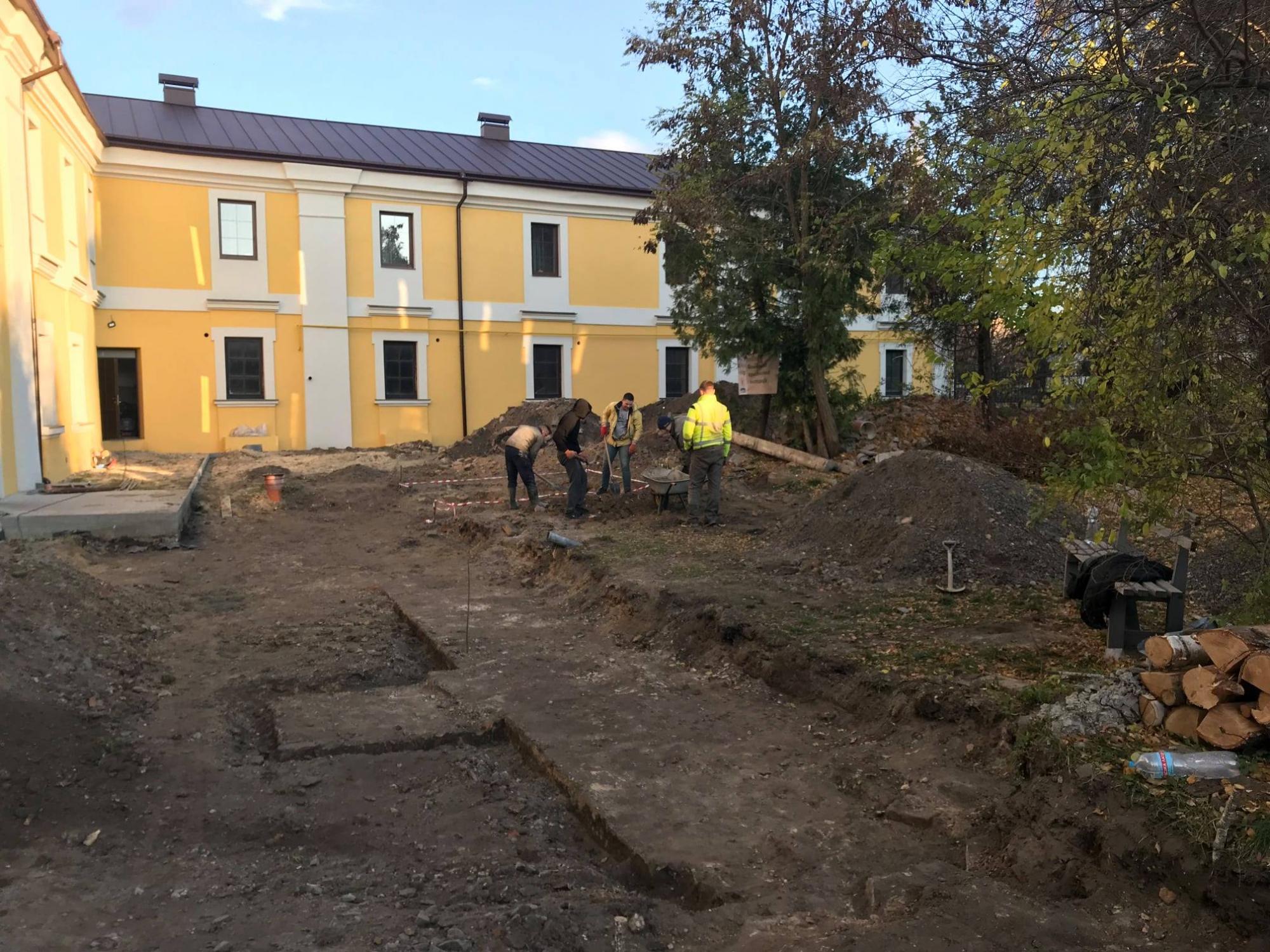 Мать костелов на Руси: в Луцке обнаружили руины уникального древнего храма (фото)