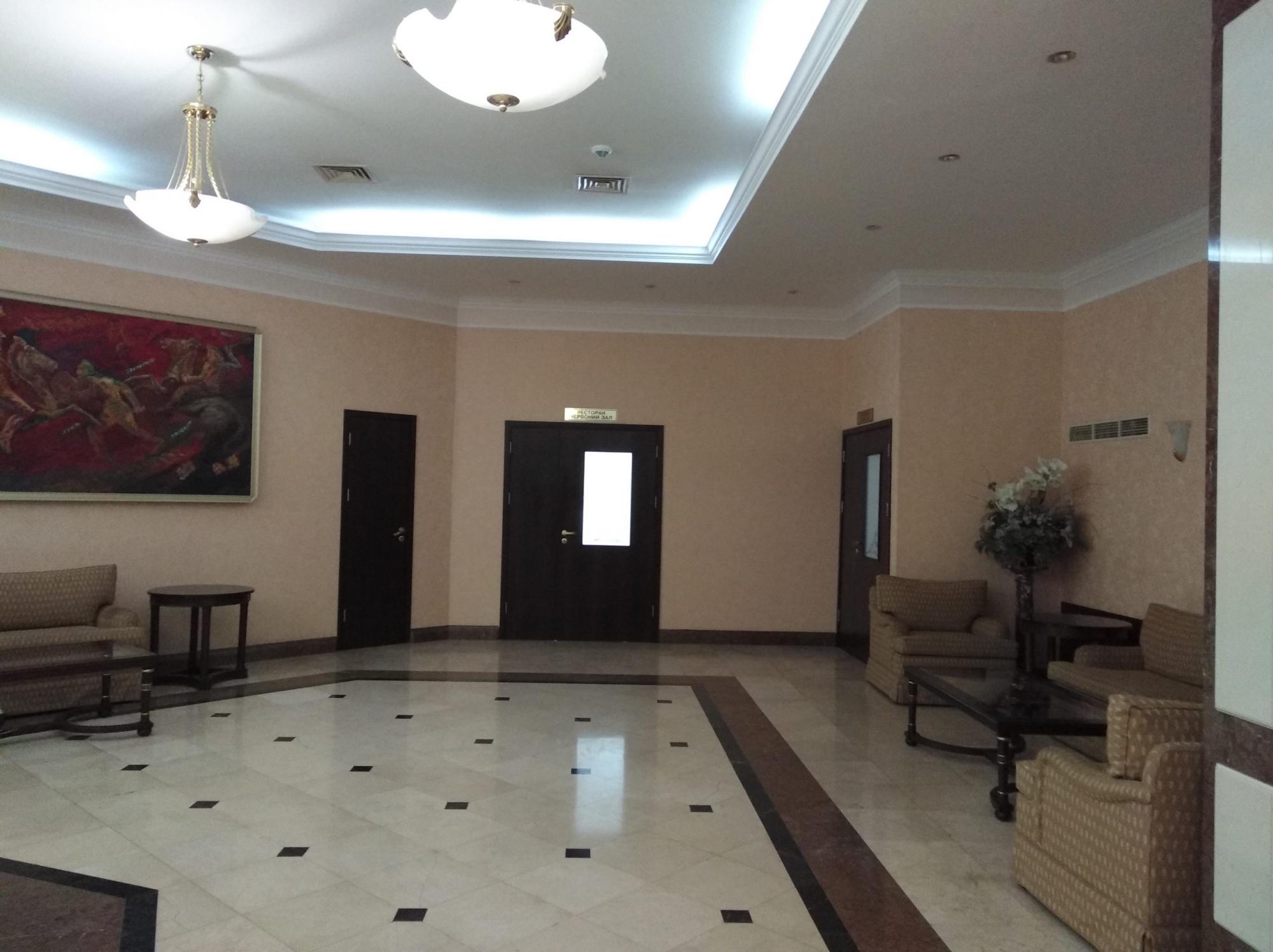 Гостиницу Кучмы, построенную для Путина и Лукашенко, выставили на аукцион: как она выглядит