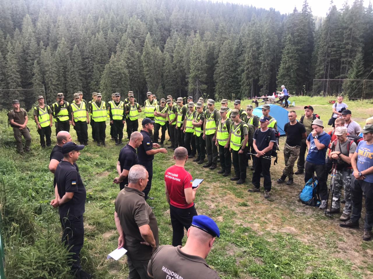 Думали, дитина з родичами: на Говерлі шукають 6-річного хлопчика