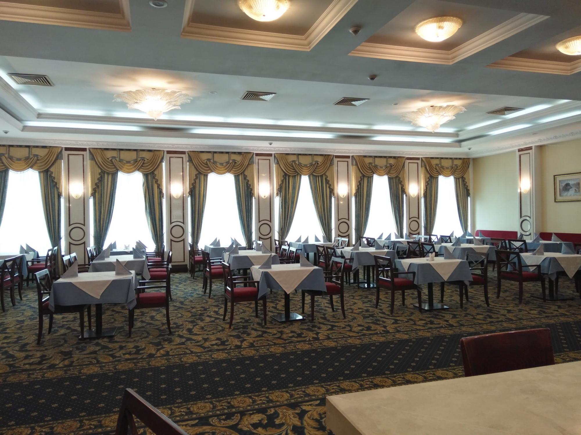 Гостиницу Кучмы, построенную для Путина и Лукашенко, выставили на аукцион: как она выглядит