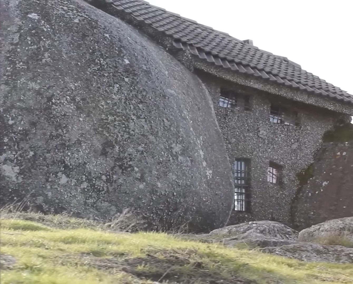 Найдивніші будинки у світі: ви будете вражені хатами, в яких живуть люди