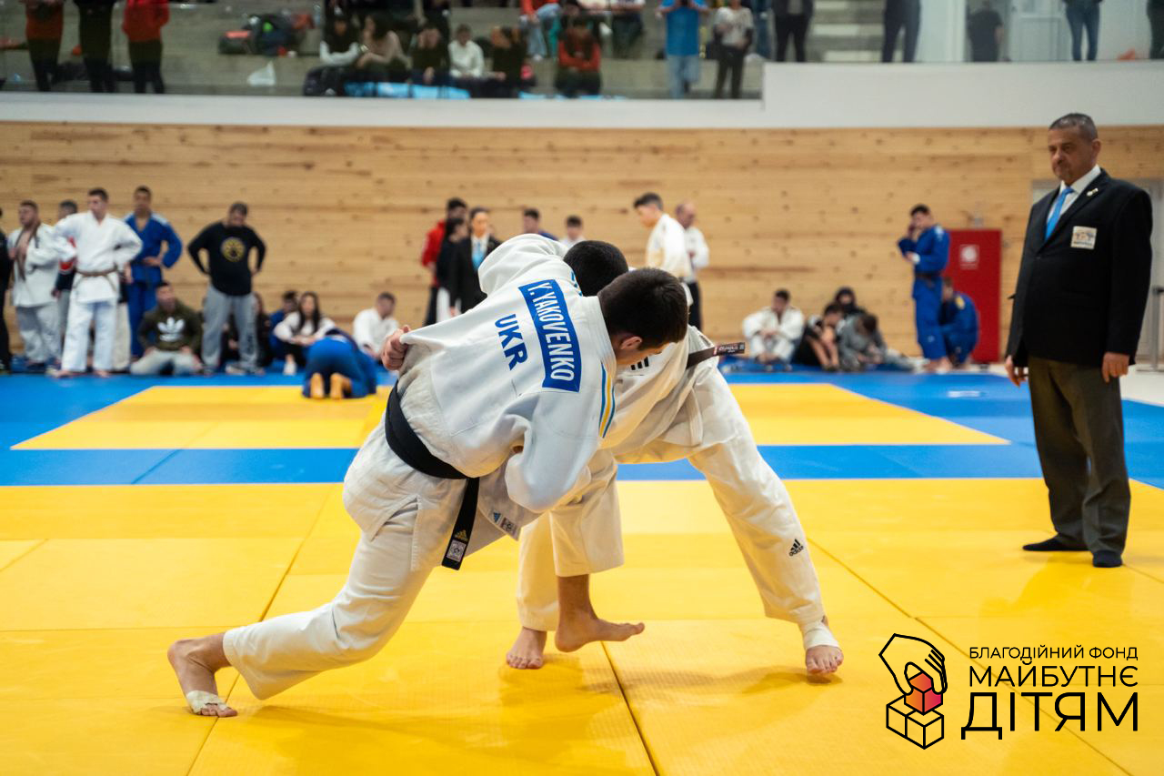 Юні дзюдоїсти з постраждалих регіонів України здобули 14 золотих медалей у міжнародних змаганнях на Кіпрі