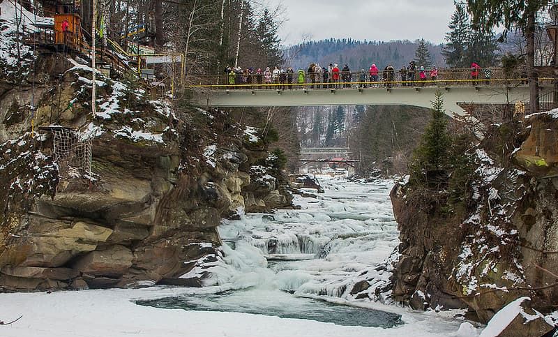 Карпаты и не только: лучшие места для зимнего отдыха в Украине