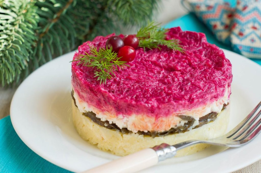 Какие блюда были популярными в СССР: некоторые с нами остались до сих пор