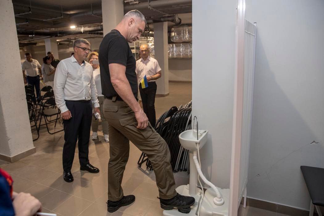 Кличко зробив заяву про відкриття шкіл і садочків Києва