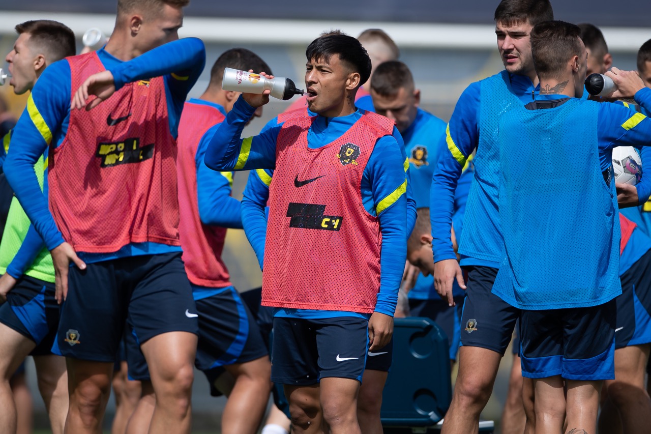 СК "Днепр-1" – АЗ "Алкмаар": где смотреть и прогноз на матч Лиги конференций