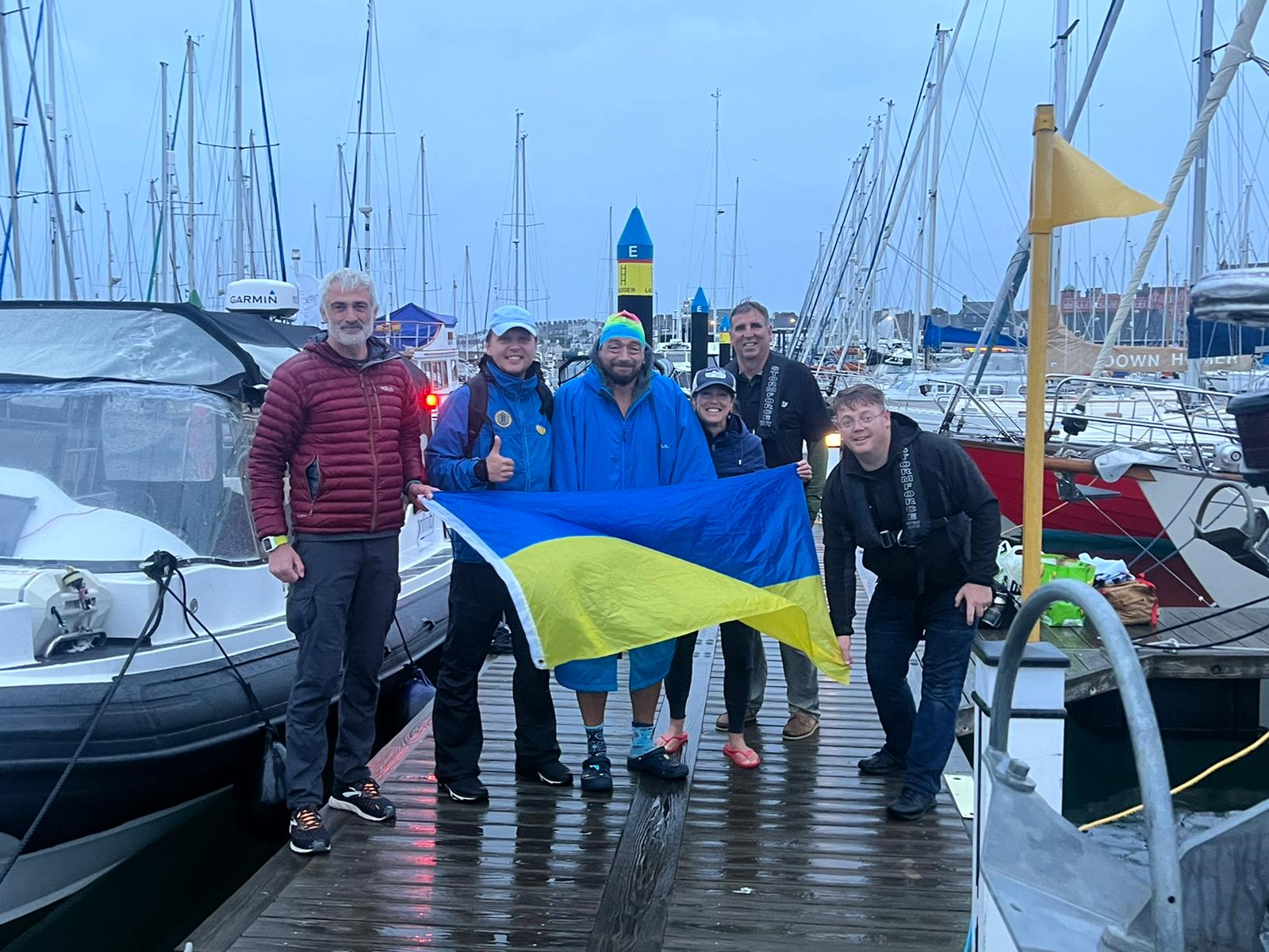 Українець переплив найскладнішу протоку в Ірландському морі і присвятив звитягу ЗСУ