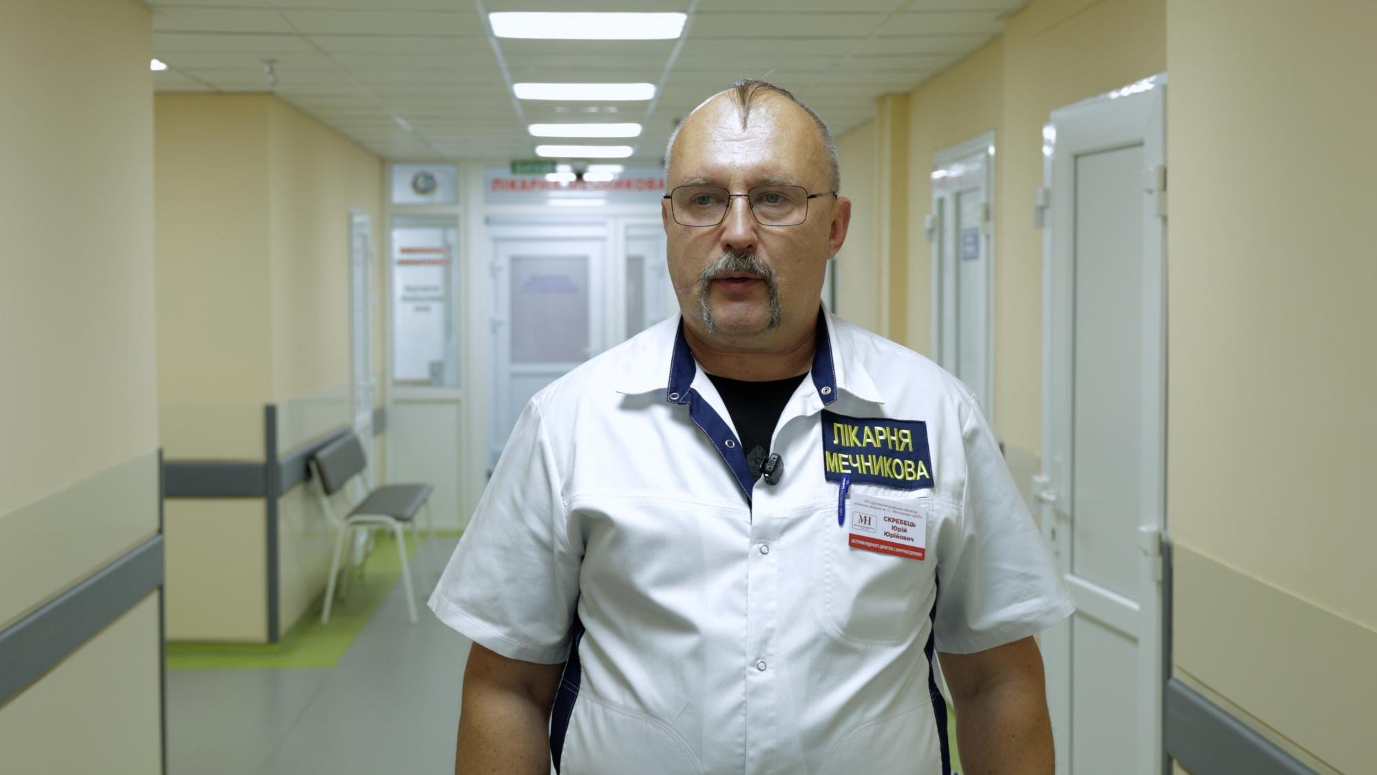 Нескінченна зміна. Один день з медиками лікарні Мечникова, де щодня рятують військових