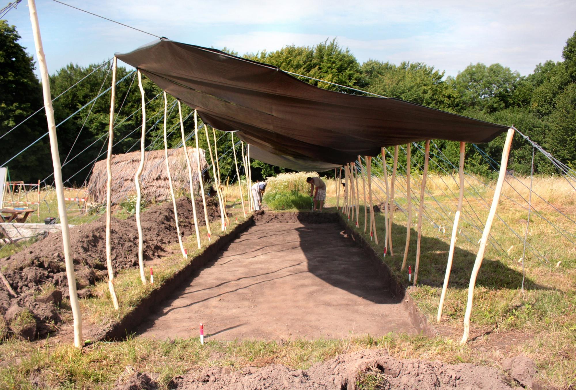 Під Львовом археологи розкопали слов'янські житла, яким тисяча років: фото артефактів