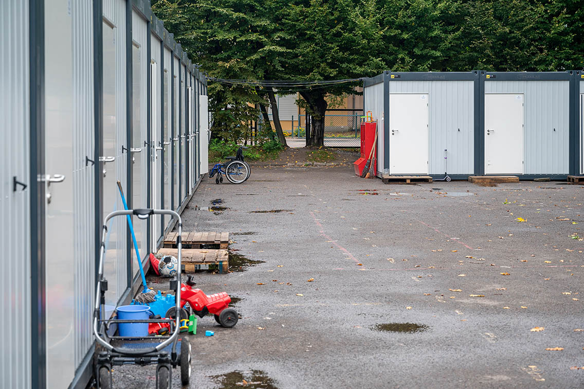 Як зараз живуть люди у модульному містечку у Львові: промовисті фото