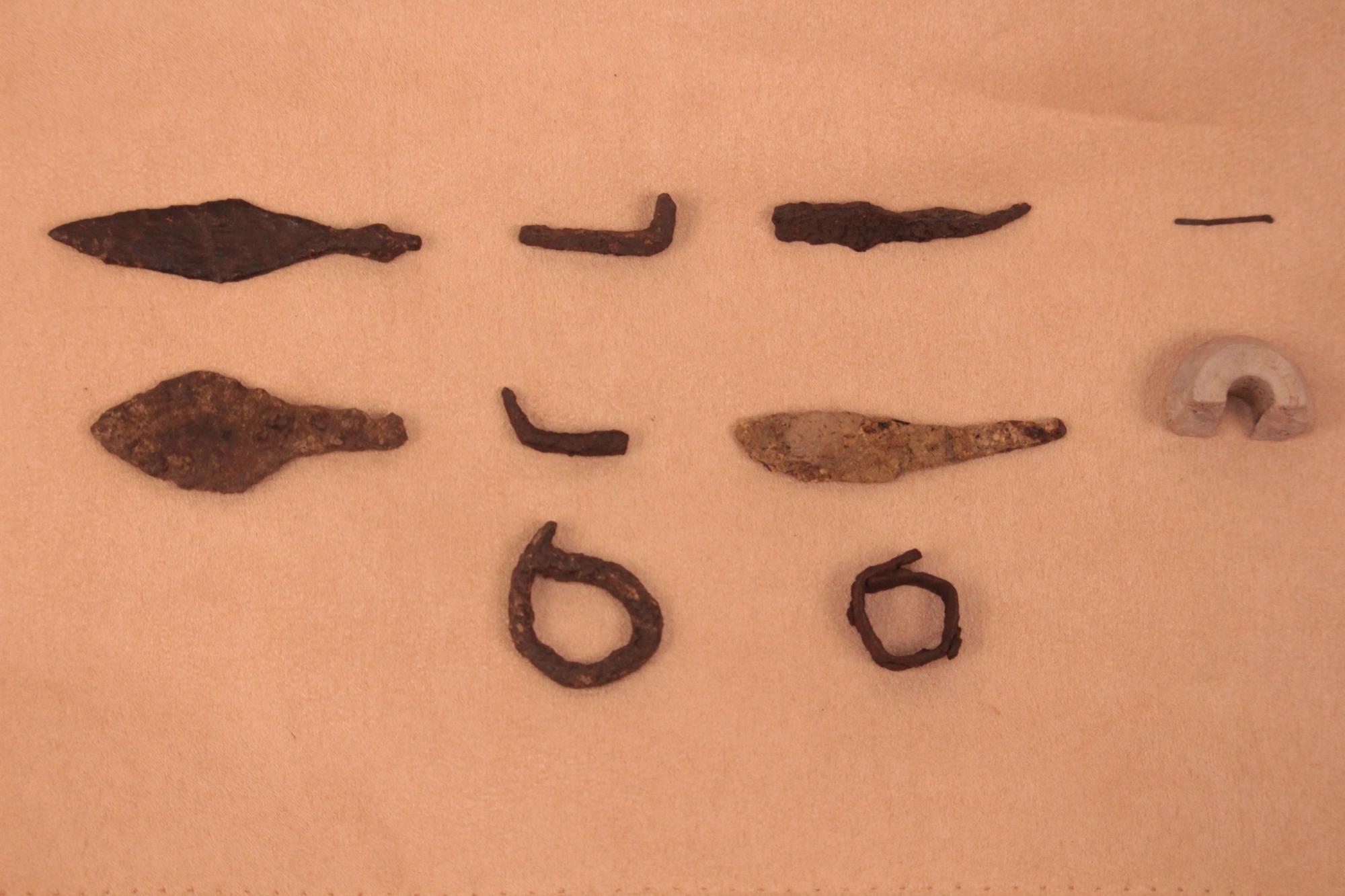 Під Львовом археологи розкопали слов'янські житла, яким тисяча років: фото артефактів