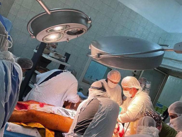 Поранення було несумісним із життям: у Дніпрі медикам дивом вдалося врятувати героя