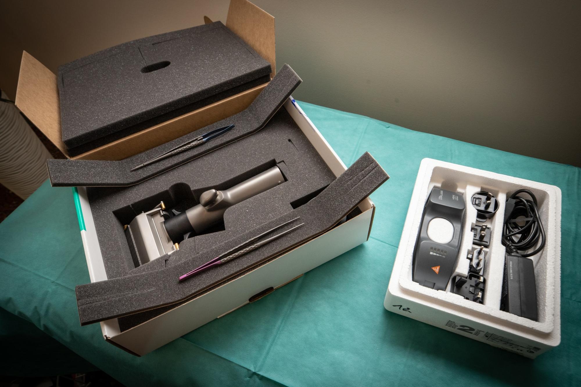 Киевская больница получила современную технику для лечения воинов ВСУ: появились фото