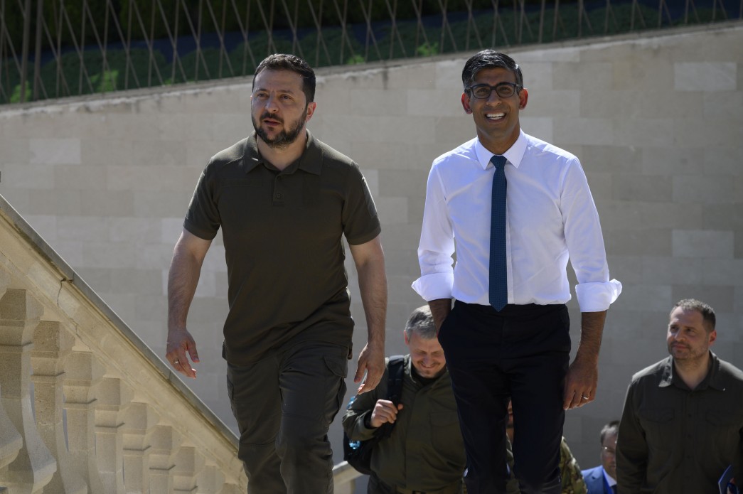 Військова допомога та шлях до НАТО. Заяви про Україну на саміті в Молдові