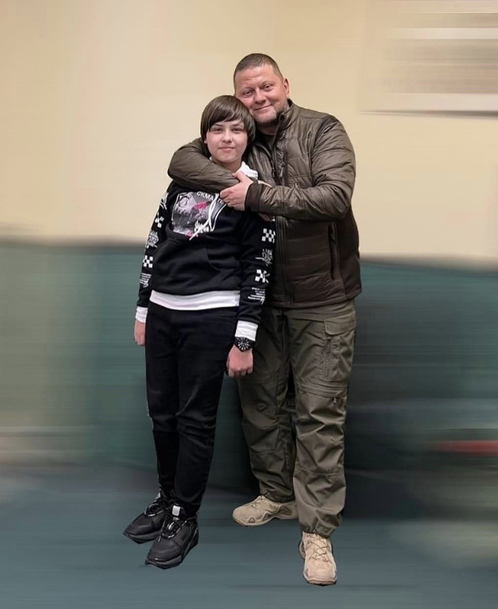 Новорічне диво: дружина бійця ЗСУ розповіла, як Залужний виконав бажання її сина