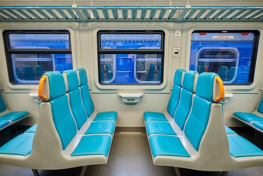 Укрзалізниця представила новий поїзд електрички: як він виглядає, і що там є