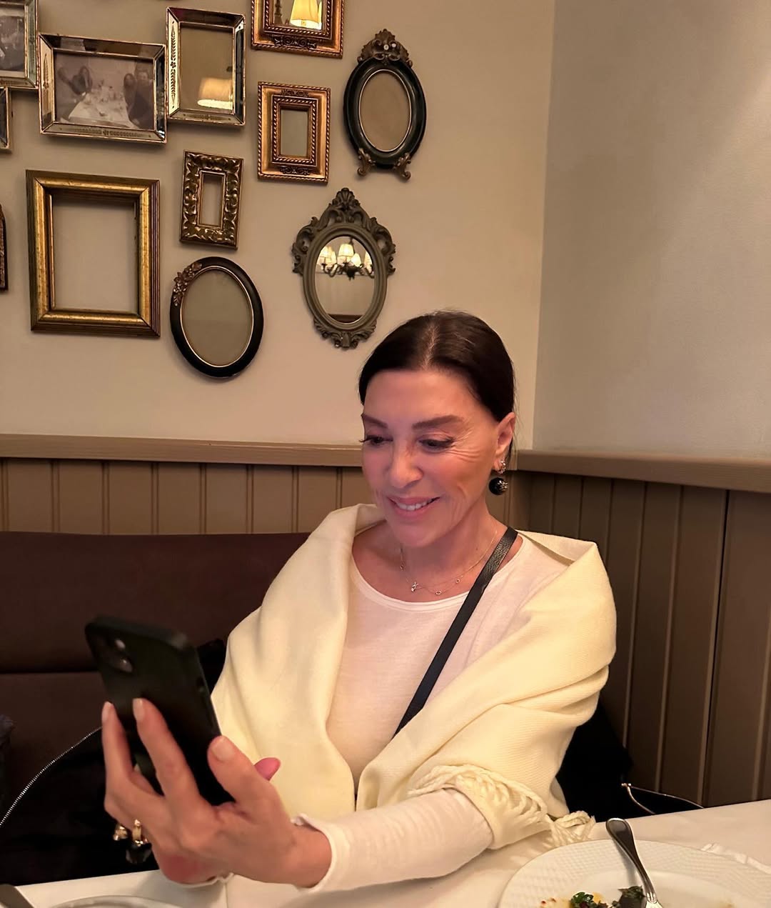 Как в реальной жизни выглядит актриса, сыгравшая Валиде-султан в сериале "Великолепный век" (фото)