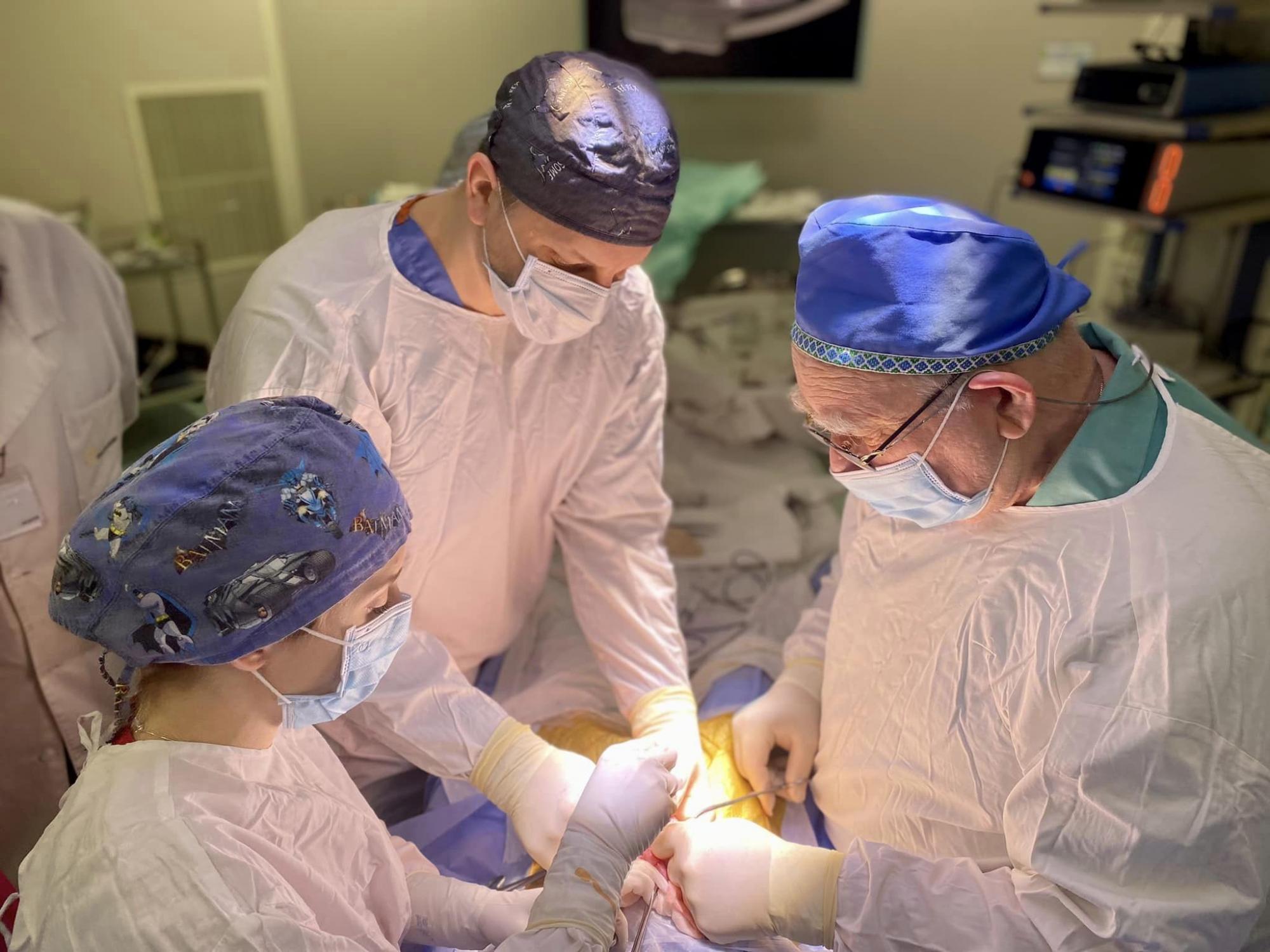 В Киеве 3-летний мальчик проглотил магниты и месяц жил с ними: родители не догадывались