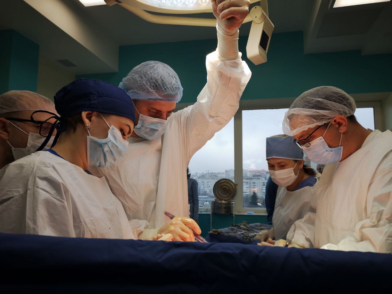 Украинские врачи впервые пересадили легкие ликвидатору аварии на ЧАЭС (фото)