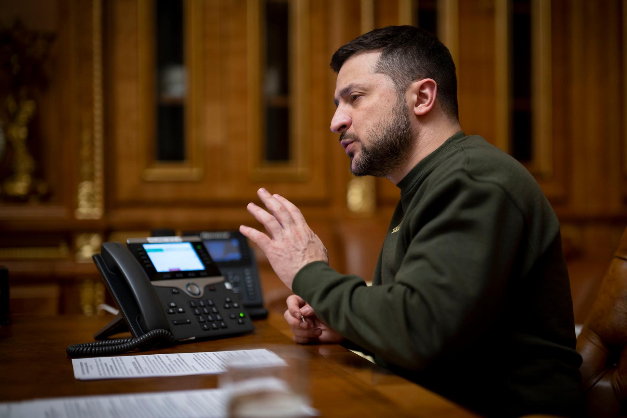 Відкрийте, обшук! Як силовики допомагають Зеленському з "чистками" чиновників