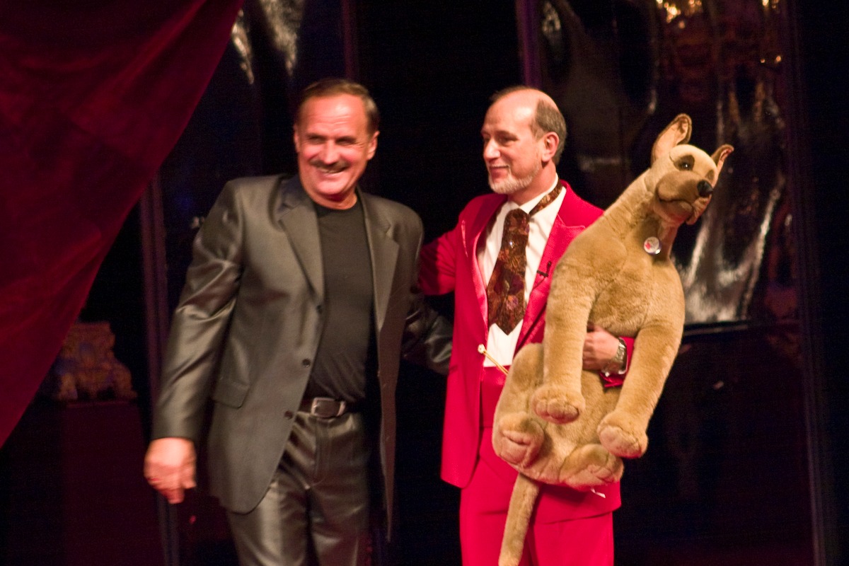 В Париже умер известный народный артист Украины и актер театра (фото)