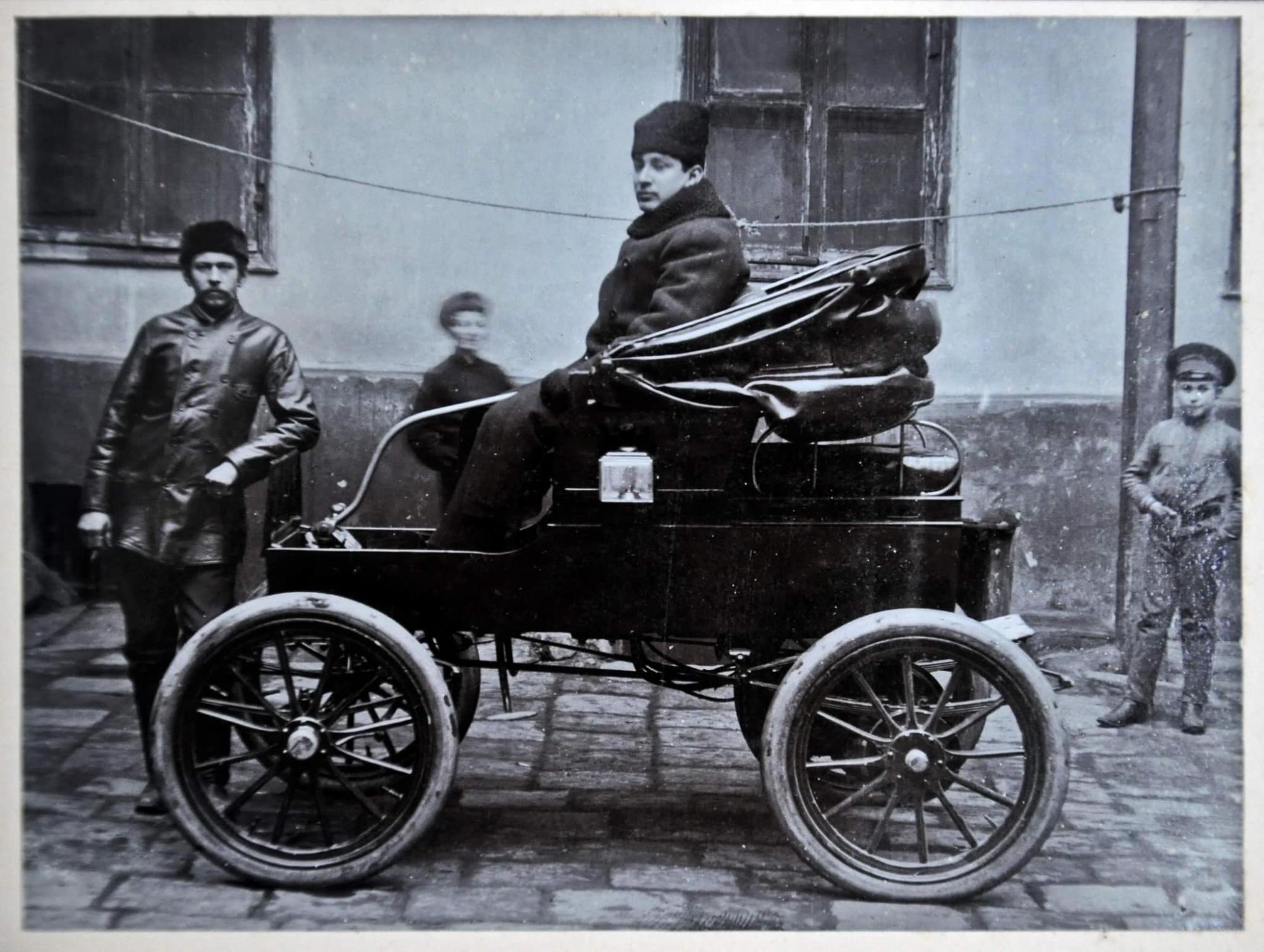 Первые электромобили в Украине появились еще сто лет назад! Вот как они выглядели (фото и видео)