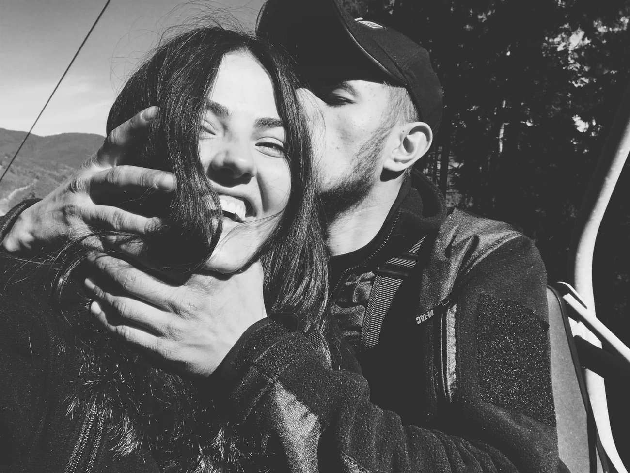 "Я люблю тебя. Навсегда". Невеста "Да Винчи" растрогала словами о погибшем Герое