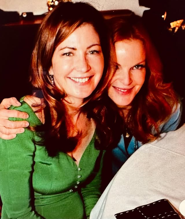 Проміняла кар'єру на сім'ю. Як сьогодні виглядає "відчайдушна домогосподарка" Марсія Кросс