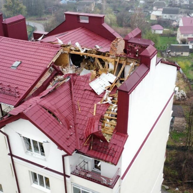 Було/стало: показали відновлене житло у Бучі, яке зруйнувала російська авіація (фото)