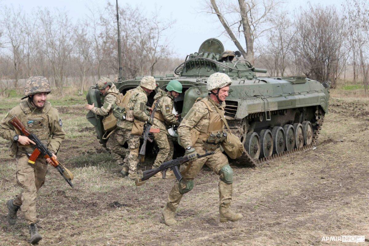 В ВМС Украины показали учения морпехов (фото)