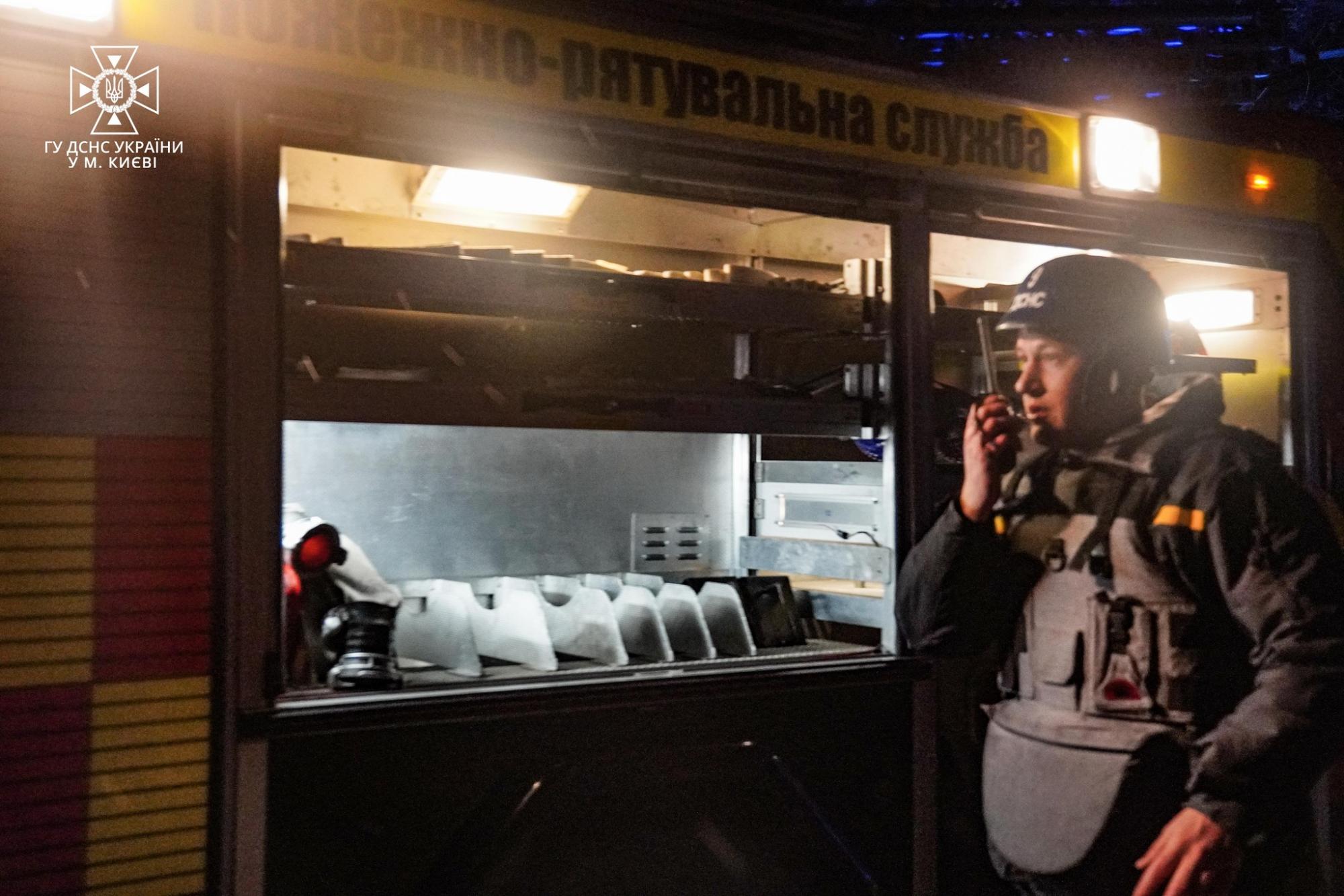 У Києві та низці областей оголосили повітряну тривогу: атакують дрони, працює ППО