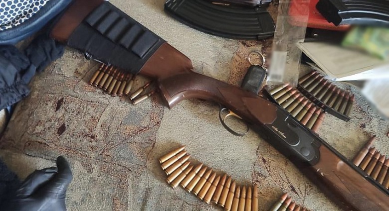 У Києві шахрай "дешево продавав" елітні авто: деталі схеми