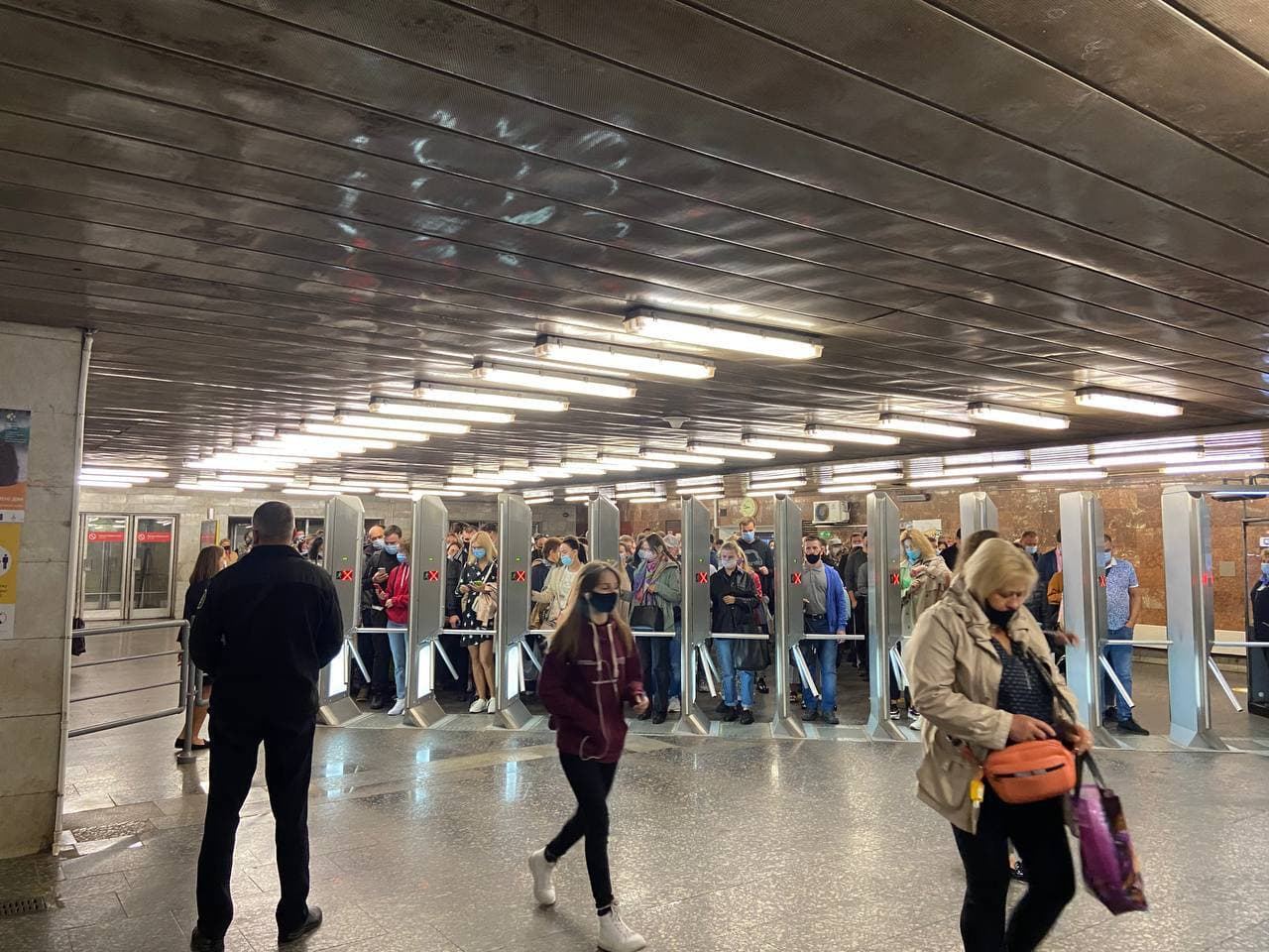 В метро Киева каждый день коллапс на одной из станций: что там происходит