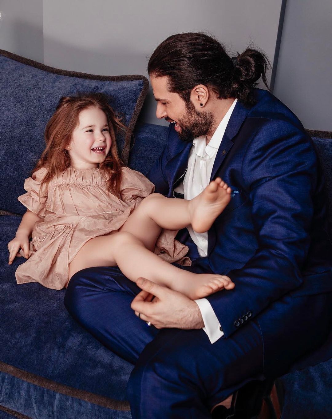 Не тільки Могилевська. Українські зірки, які стали мамами після 40-ка