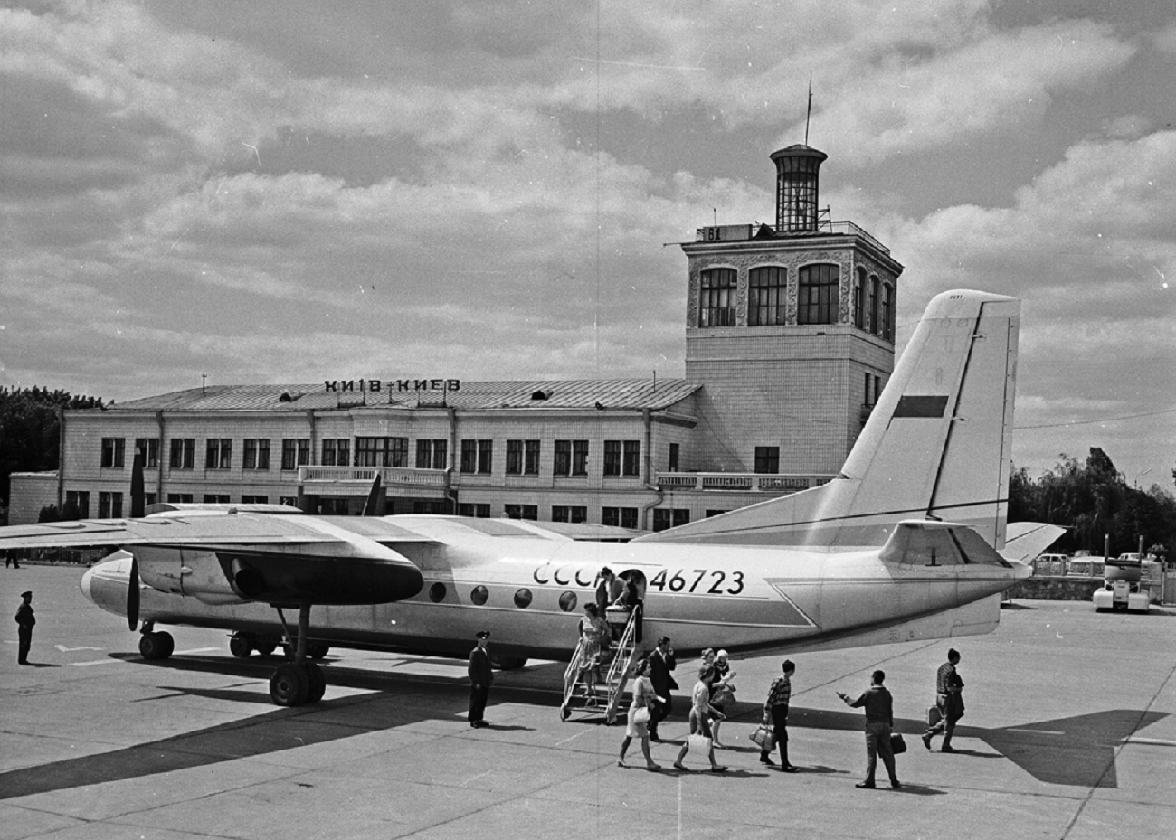 Сто років в авіації. Як Київ отримав власний міський аеропорт