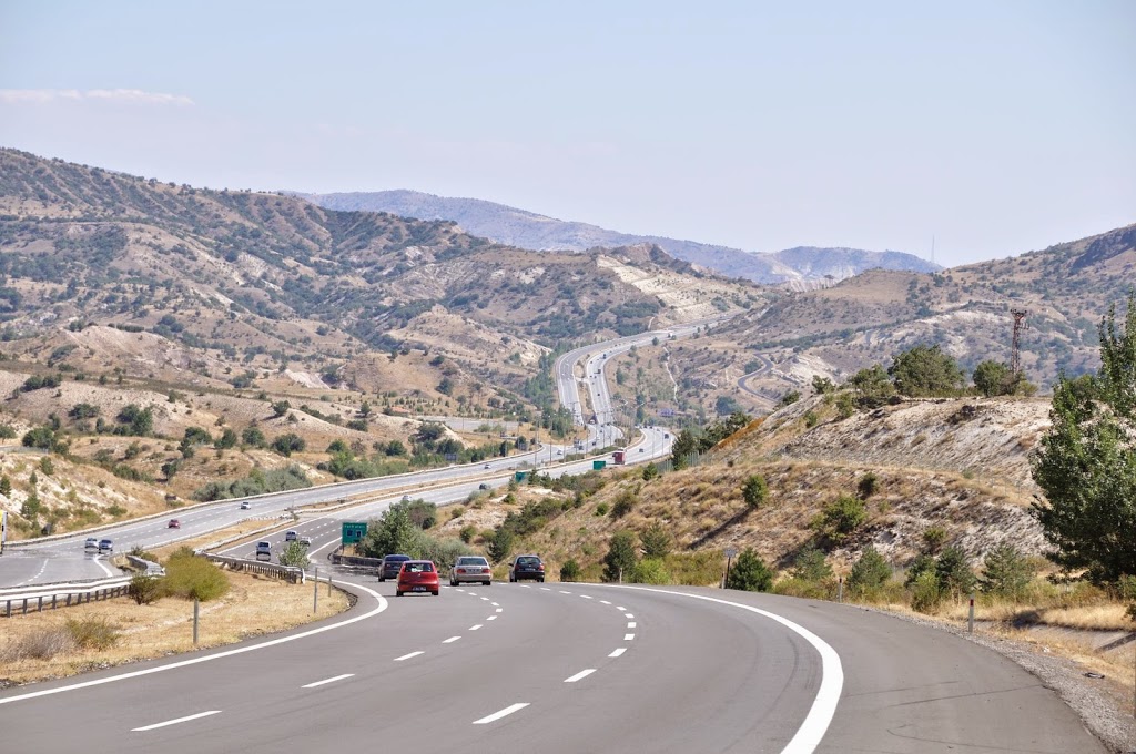 Платні дороги та штрафи. Що потрібно знати про поїздку до Туреччини машиною