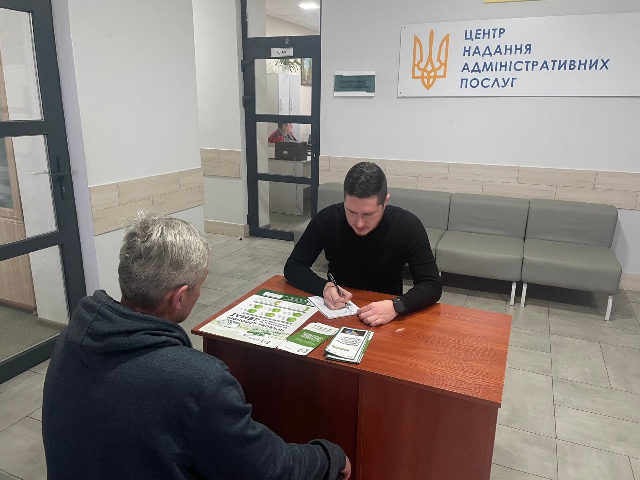 Компенсації та документи. Як переселенцям отримати безкоштовну допомогу юристів