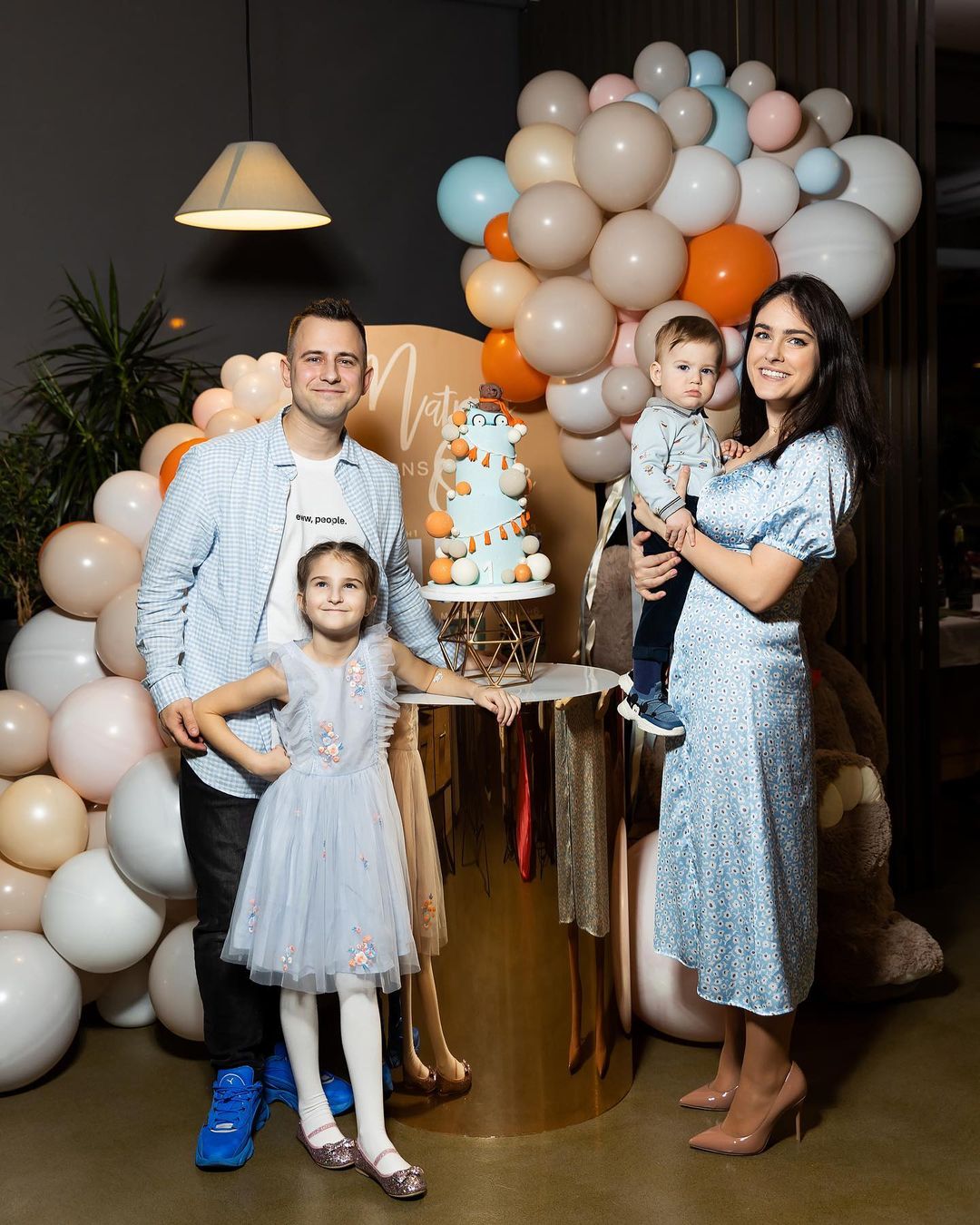 Як сьогодні виглядає Маша Собко, яка своїм співом підкорила "Фабрику зірок" і Нацвідбір на "Євробачення"