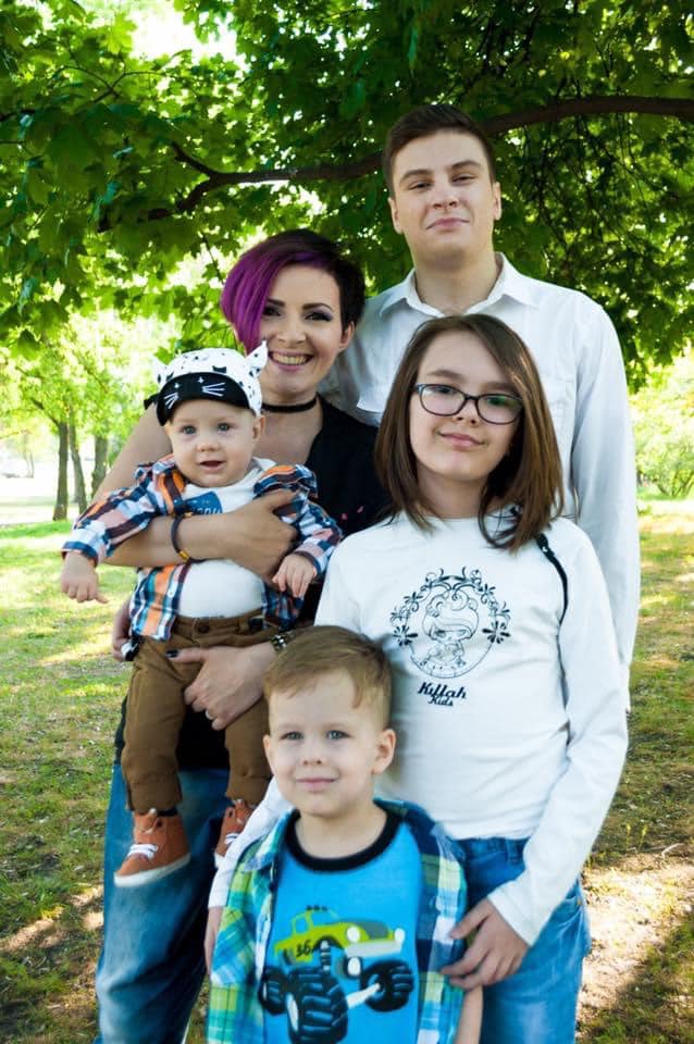 Не тільки Могилевська. Українські зірки, які стали мамами після 40-ка