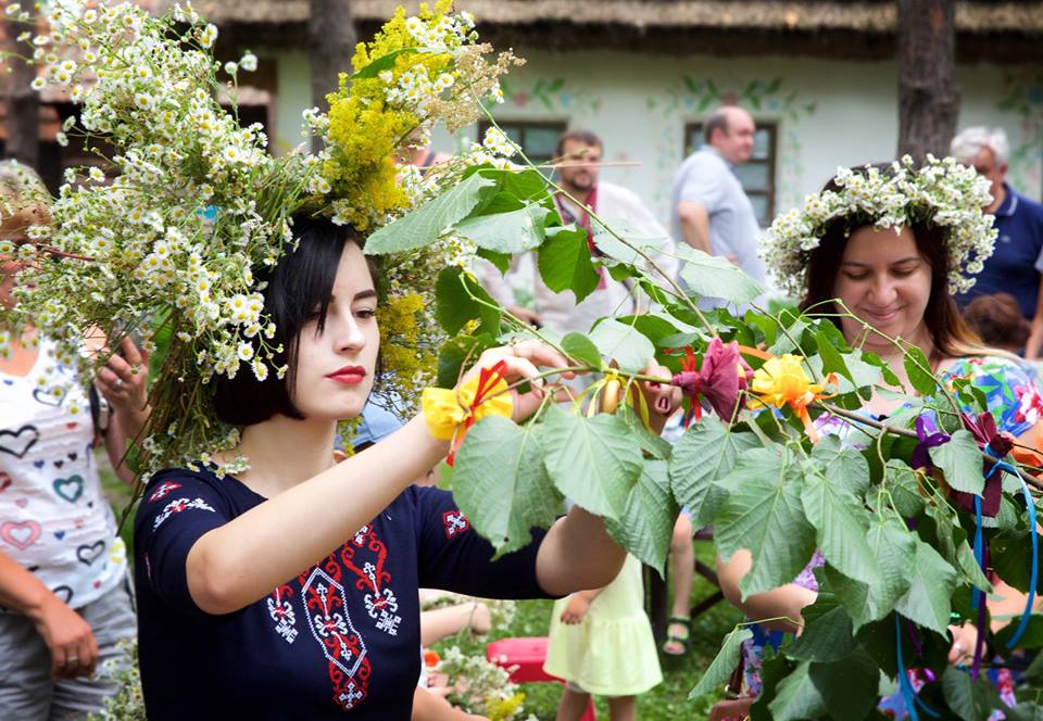 Парки та етнокомплекси. Де недорого відпочити поблизу Києва: яскраві ідеї