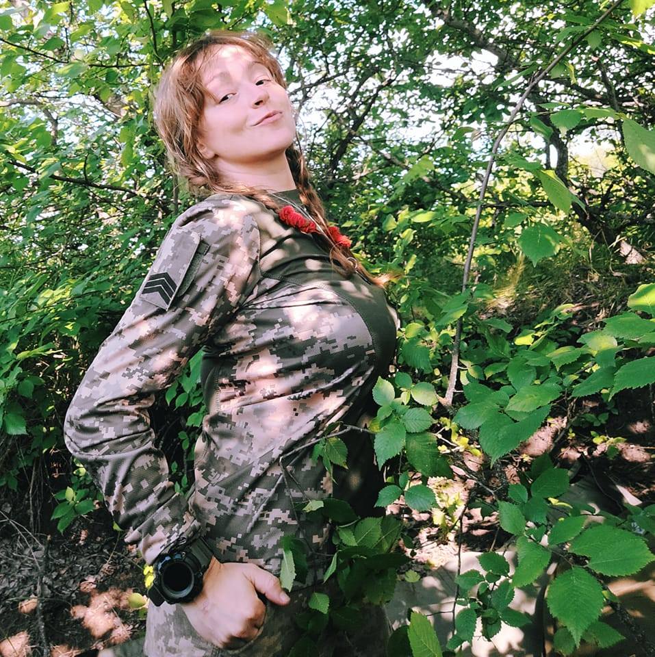 "Врятувала сотні життів". На фронті загинула бойова медикиня Дар’я Філіп’єва "Блискавка"
