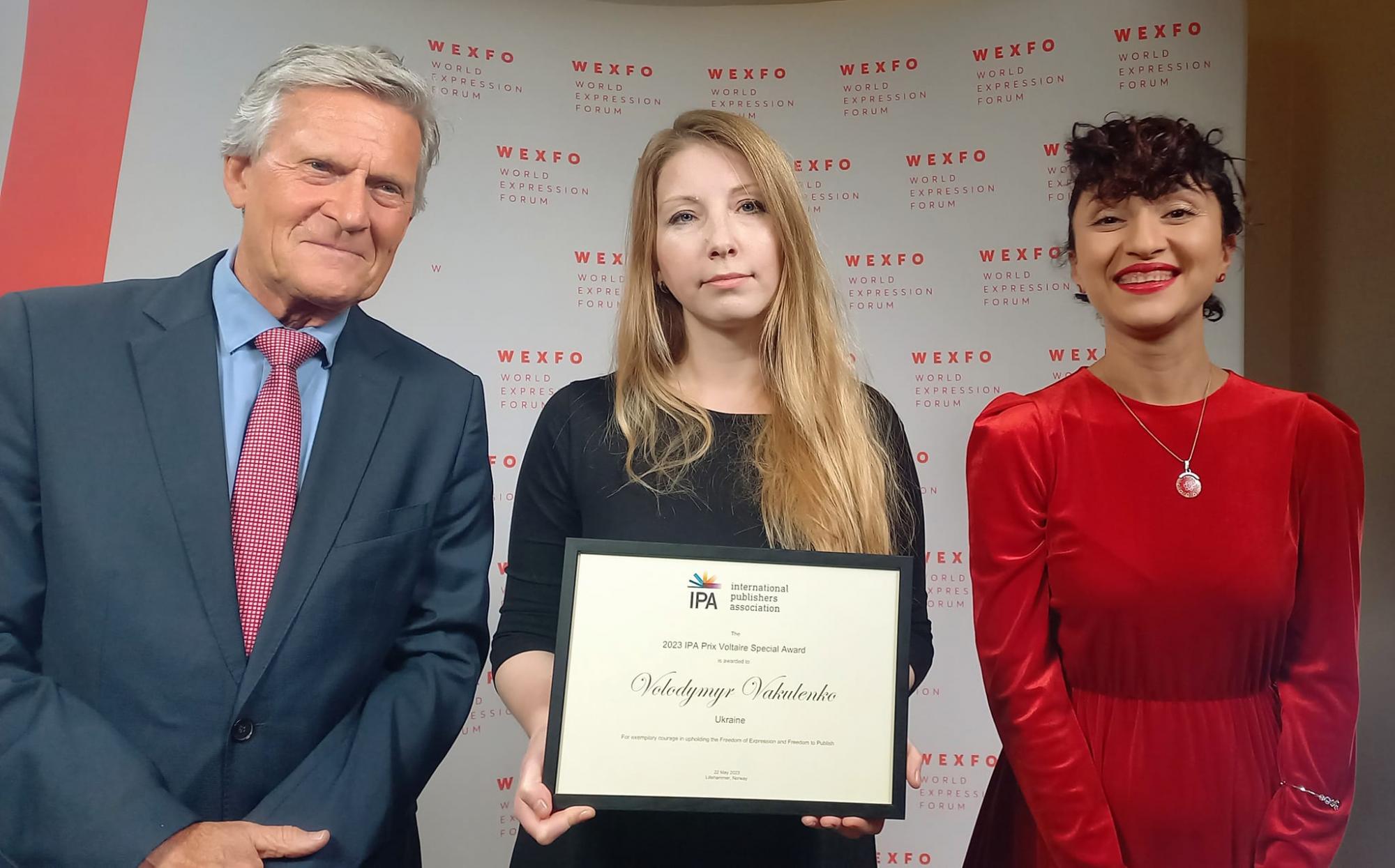 "Вибач, що тебе не вберегли". Літератори згадують загиблу письменницю Вікторію Амеліну