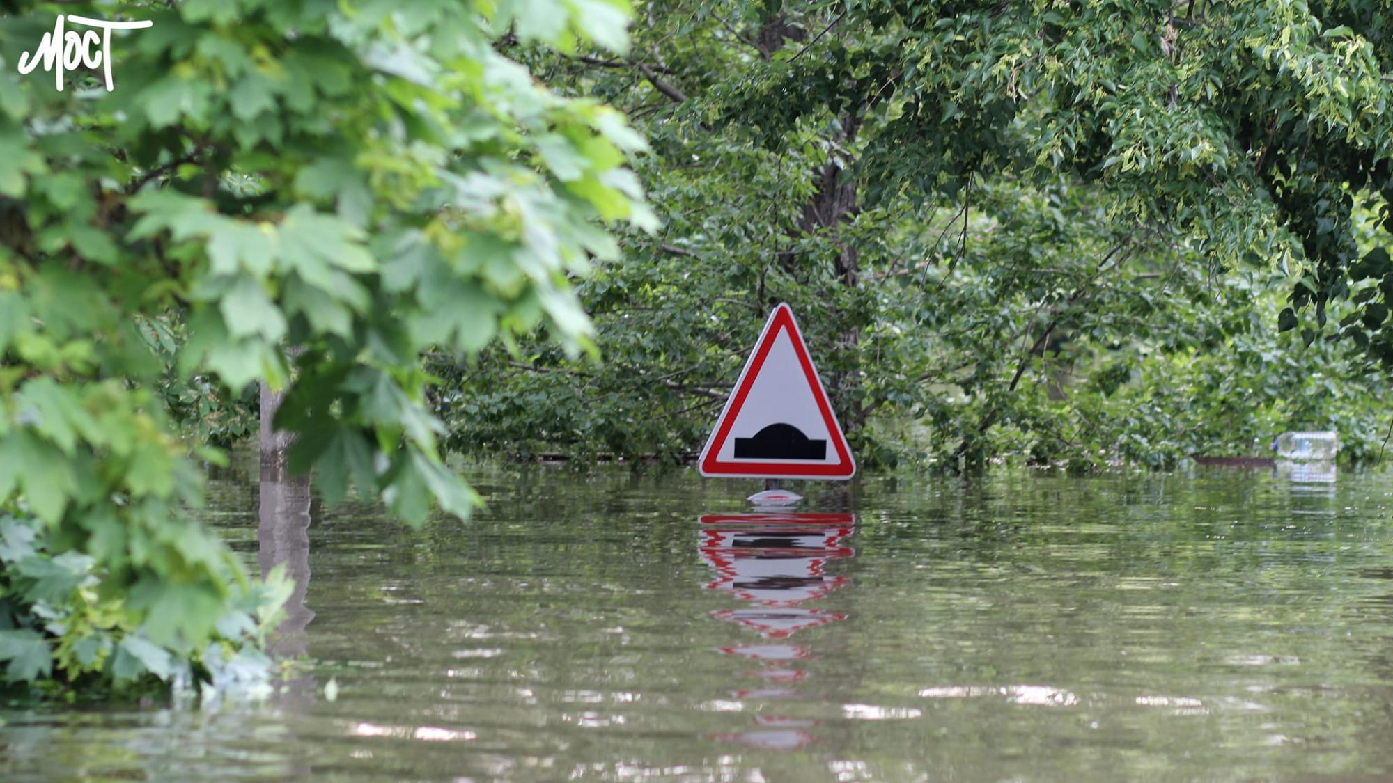 Оккупанты бросили людей умирать. Что происходит в затопленных городах после подрыва Каховской ГЭС (фото)