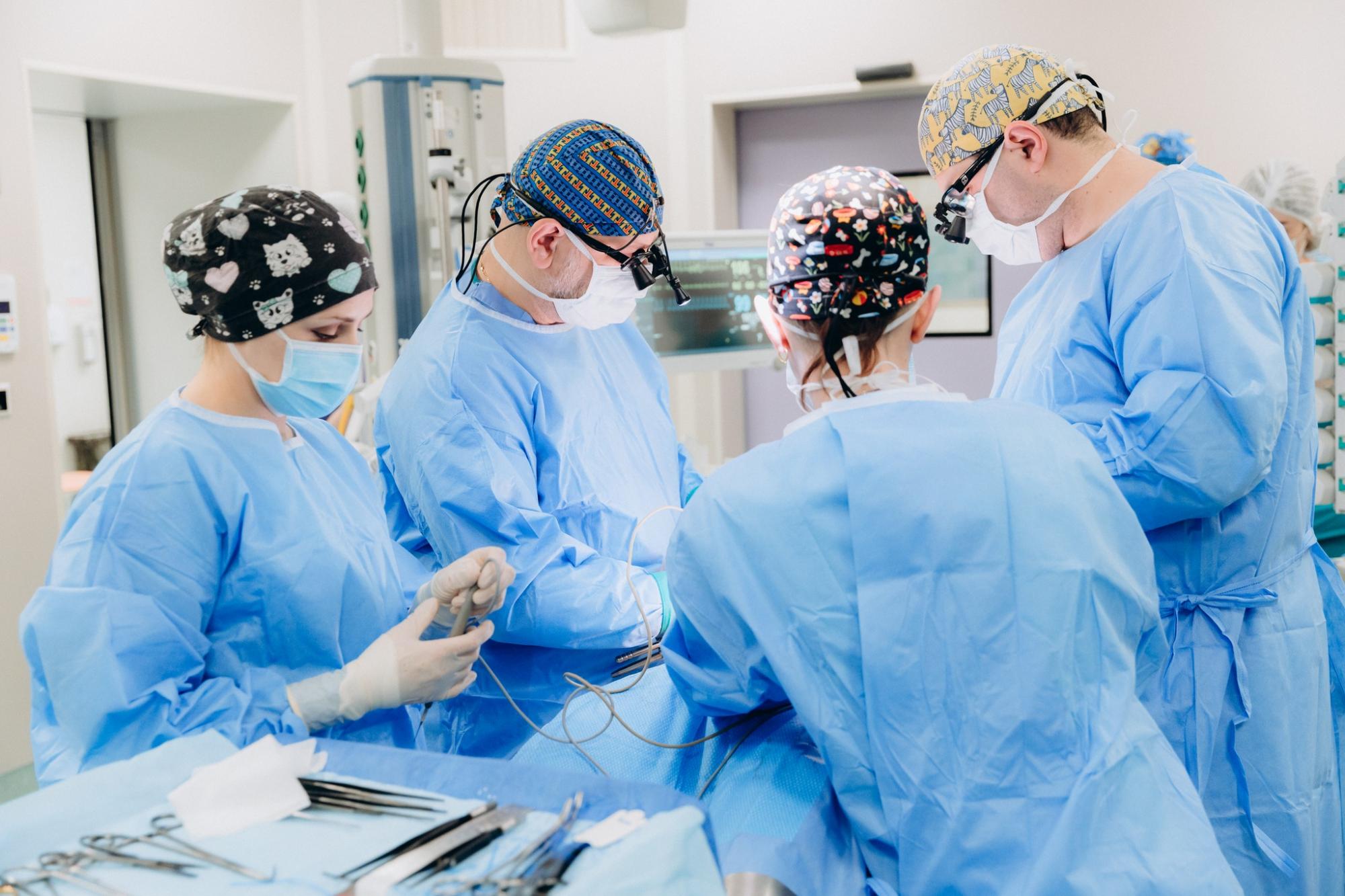 Серце доставили небом. Лікарі зворушили історією порятунку 15-річного Максима