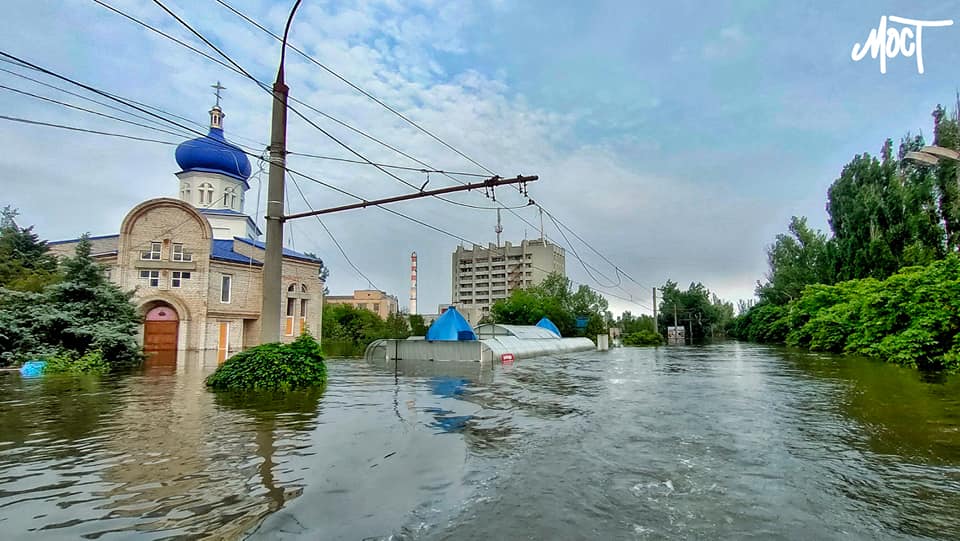 Оккупанты бросили людей умирать. Что происходит в затопленных городах после подрыва Каховской ГЭС (фото)