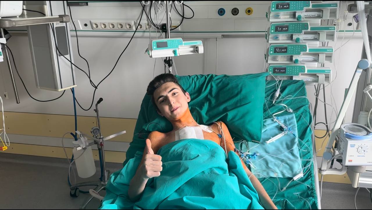 Серце доставили небом. Лікарі зворушили історією порятунку 15-річного Максима