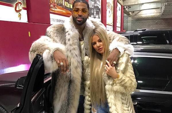 5 зіркових пар, які залишилися разом після скандалу через зраду