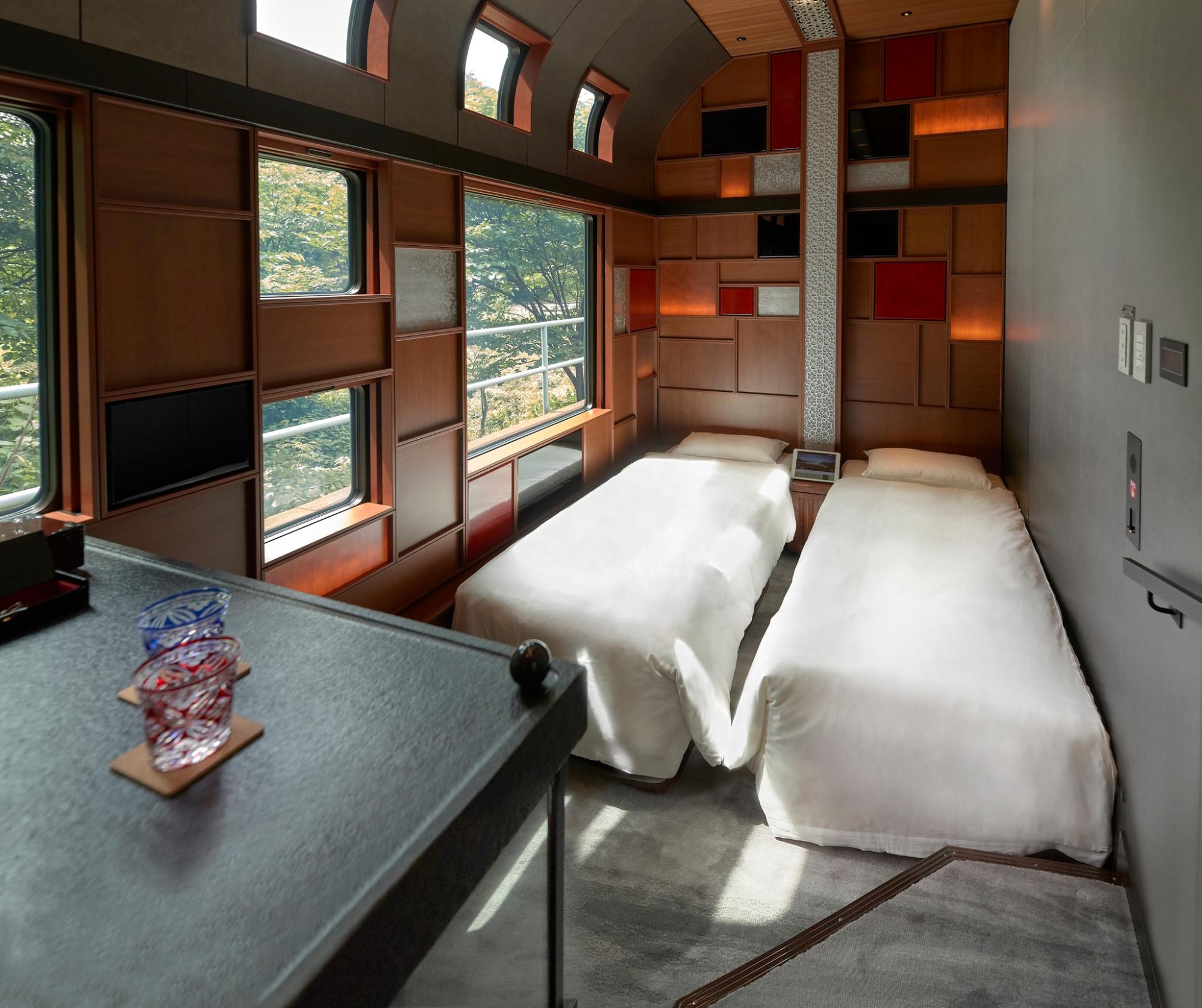 Самый дорогой поезд в мире: как он выглядит и сколько стоит билет