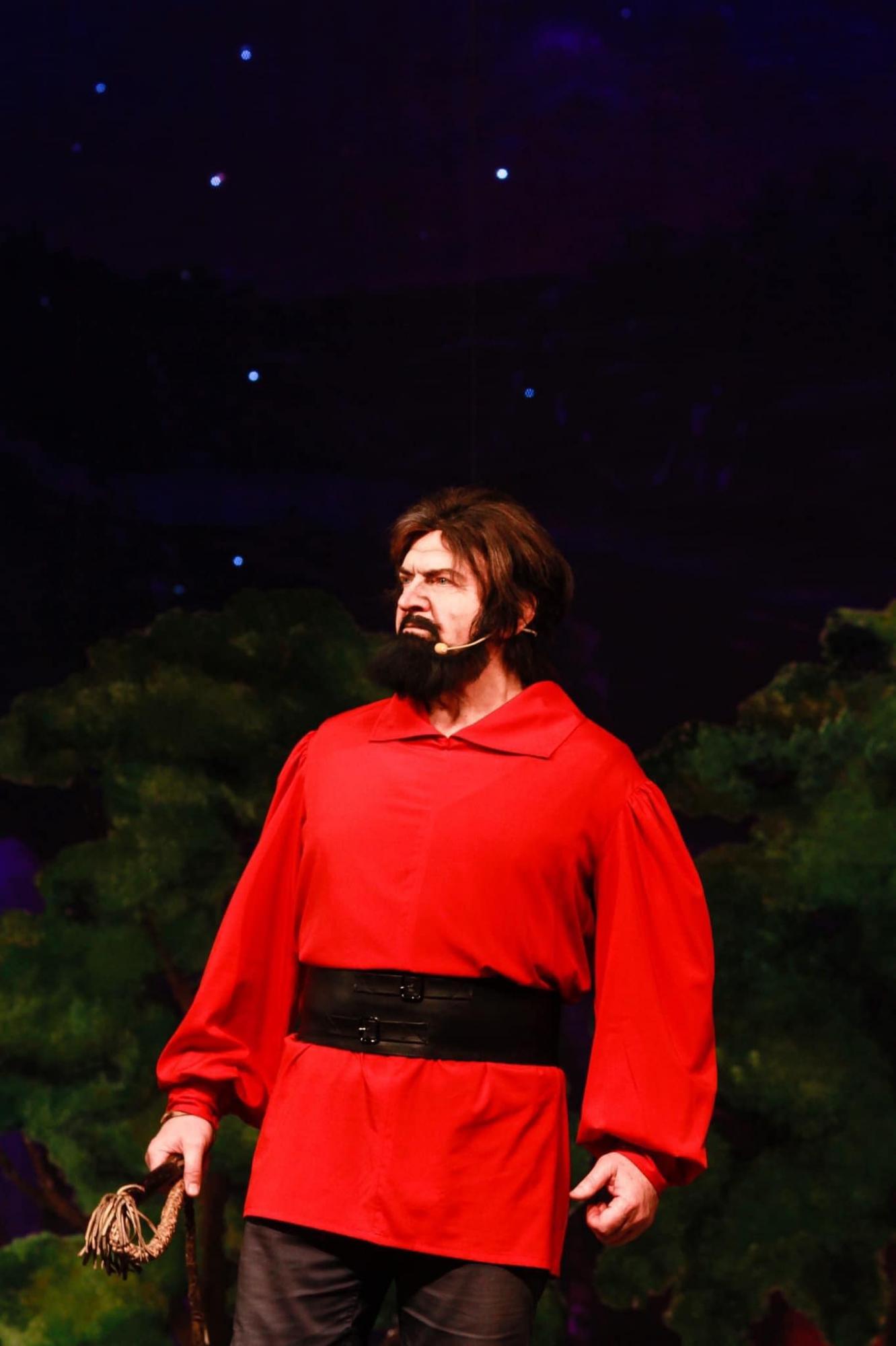 Самый первый сыграл моноспектакль. Умер известный актер и заслуженный артист Украины (фото)