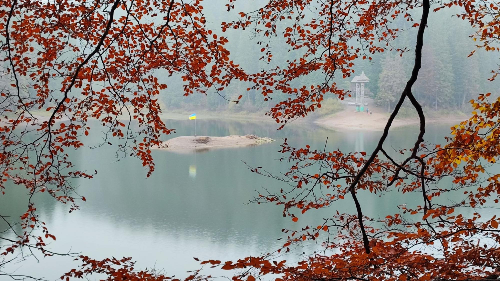 Осінь у Карпатах. Ідеальний дводенний маршрут для мандрівки у міжсезоння